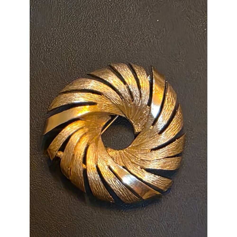 Signed Pell Vintage MCM Gold-Tone Atomic Swirl Brooch‎